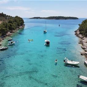 6 Bedroom Beachfront Villa with Heated Pool near Vela Luka on Korcula Island, Sleep 12